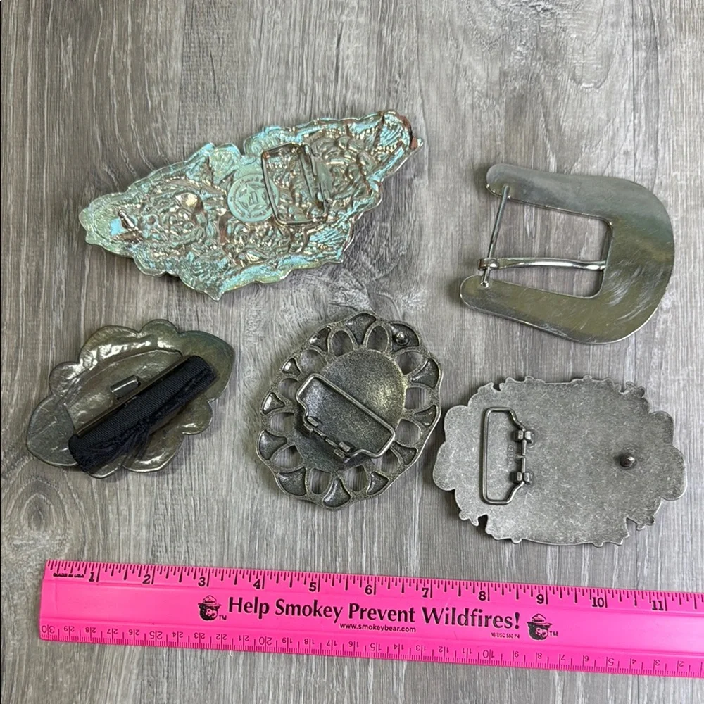 Intricate Silver and Black Belt Buckles Set (5) - Picture 7 of 8